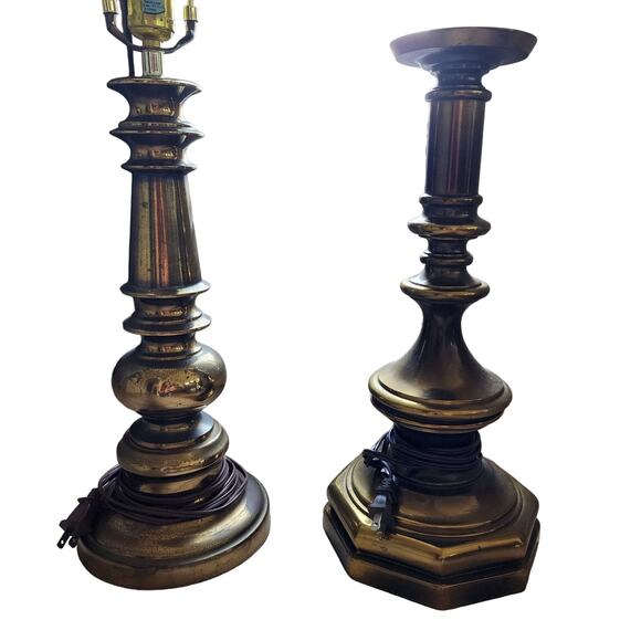 Shorter Vintage Heavy Duty Solid Brass Lámp Pedestal - Picture 1 of 2